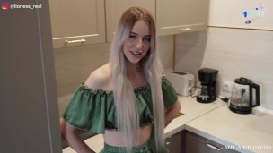 น้องสาวสุดเด็ดกับลีลาสุดเซ็กซี่